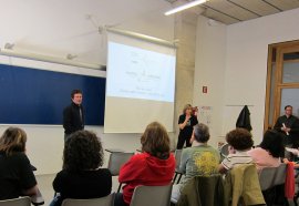 Taller marxa nòrdica, a la Setmana Saludable de la Universitat Pompeu Fabra