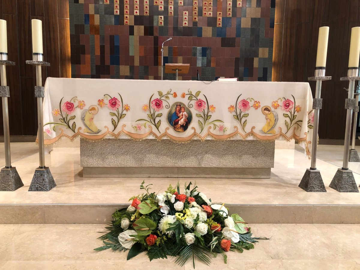 23-05-31-sant-rafael-altar-nuestra-senora-del-sagrado-corazon.jpg